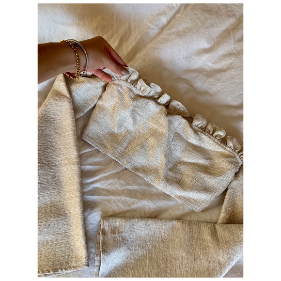 Asilio - off the shoulder cropped long sleeve top - Picture 2 of 6